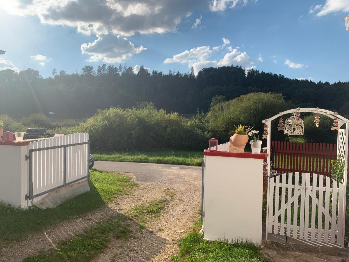 La Toskana Apartment Ihr Rueckzugsort Am Regen Zeitlarn Екстер'єр фото